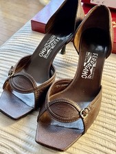 Salvatore ferragamo antigua usato  Italia