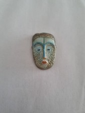 2763 feve masque d'occasion  Le Blanc-Mesnil