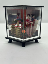 Boneca gueixa japonesa vintage de porcelana em vidro real vitrine de madeira real comprar usado  Enviando para Brazil