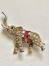 Broche/pino elefante - tom prata com strass baguete branco redondo e rosa comprar usado  Enviando para Brazil
