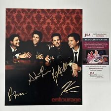 Autographed signed entourage d'occasion  Expédié en Belgium