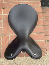 Wow shallow saddle for sale  HENLEY-ON-THAMES