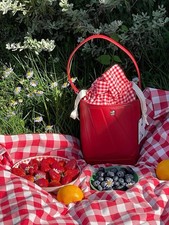 Movimento de rali. Rally the bag (Red Strawberry edição limitada), usado comprar usado Movimento de rali. Rally the bag (Red Strawberry edição limitada), usado comprar usado  Enviando para Brazil