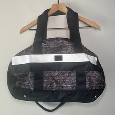 Bolsa de viagem feminina Victoria's Secret rosa cinza preta comprar usado  Enviando para Brazil