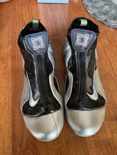 Men size 9.5 for sale  Milford