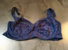 Soutien gorge bleu d'occasion  Aiguillon