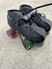 Roller derby skates d'occasion  Expédié en Belgium