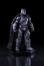 Batman vs Superman Batman Blindado Escala 1/10 Estúdios de Ferro DC Comics comprar usado  Brasil 