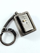Keychain safe metal d'occasion  Expédié en Belgium