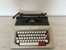 Macchina scrivere olivetti usato  Giussano