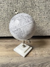 Dunelm mappamondo decorativo usato  Spedire a Italy