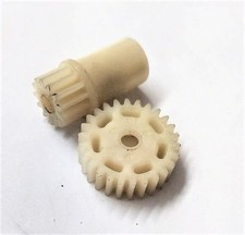 Kit ingranaggi trasmissione usato Kit ingranaggi trasmissione usato  Piano di Sorrento