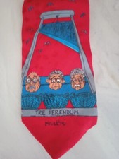 Cravatta forattini usato Cravatta forattini usato  Amorosi