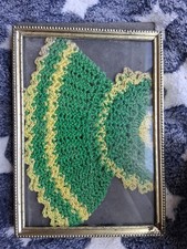 Usado, Vestido de boneca feito à mão com moldura comprar usado  Enviando para Brazil