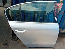 Portiera posteriore destra usato  Italia
