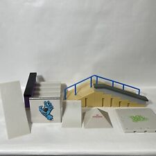 Usado, Spin Master Tech Deck Fingerboard Skate Park com trilho de rampa e escadas pirâmide comprar usado  Enviando para Brazil