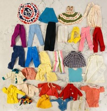 Assorted doll clothes for sale  Carterville