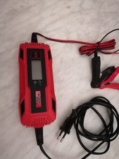 Carica batteria auto usato  Vercelli