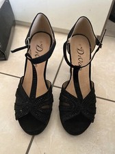 Scarpe donna usato  Lizzanello