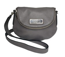 Bolsa tiracolo Marc by Marc Jacobs Natasha couro pebelled cinza bolsa pequena comprar usado  Enviando para Brazil