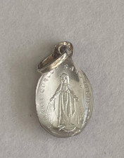 Ancienne mini medaille d'occasion  Prades