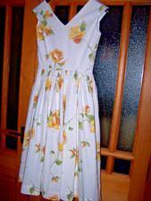 Vintage 1950s floral for sale Vintage 1950s floral for sale  PRESTON