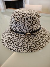 cappello guess donna usato cappello guess donna usato Siracusa