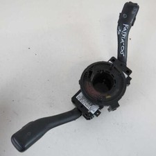 Interruttore luce 8l0953513g usato  Vajont