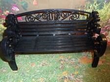 Vintage BARBIE SILKSTONE CLONE PRETO PLÁSTICO SCROLLWORK PARQUE BANCO SOMENTE comprar usado  Enviando para Brazil