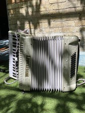 Accordéon chromatique d'occasion  Ivry-sur-Seine