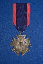 Croix mérite militaire d'occasion  Montluel
