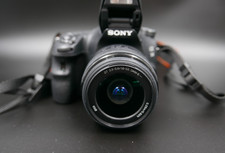 Używany, Sony A58 SLT-A58 Digital SLR Camera with Sony 18-55 SAM II Lens na sprzedaż  Wysyłka do Poland