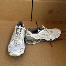 Mizuno wave prophecy usato Mizuno wave prophecy usato  Spedire a Italy