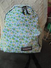 Sac eastpak padded d'occasion  Villeneuve-Loubet