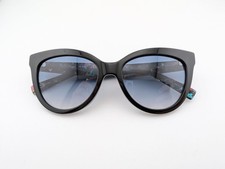 Occhiali sole marc usato Occhiali sole marc usato  Spedire a Italy
