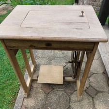 Alte nähmaschine altenburg gebraucht kaufen Alte nähmaschine altenburg gebraucht kaufen  Lützen