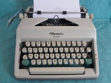 Máquina de escrever Olympia Monica 1966 (portátil) em excelente estado com estojo comprar usado  Enviando para Brazil