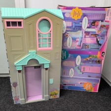 Barbie 2002 talking for sale  PETERLEE