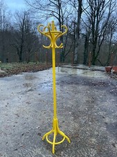 Perroquet portant vêtements d'occasion  Polliat