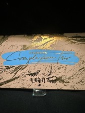 NOVO Alamar Cosmetics Brighten & Btonze Complexion Trio-Fair/Light comprar usado  Enviando para Brazil