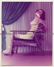 Redheaded Woman Tied To Lounge Chair *1 / Bondage - BDSM (Vintage Photo USA ~197 comprar usado  Enviando para Brazil