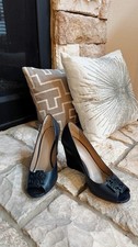 Tory burch navy for sale Tory burch navy for sale  Conroe