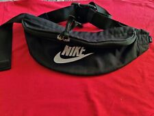 Nike sac banane d'occasion  Montluçon