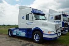 Foto de caminhão 12x8 - Volvo NH12 - K.C Transport - G8 KCT comprar usado Foto de caminhão 12x8 - Volvo NH12 - K.C Transport - G8 KCT comprar usado  Enviando para Brazil