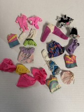 Lote 23 peças de roupas de bebê Chelsea e Barbie – Pijamas, saias e muito mais comprar usado  Enviando para Brazil