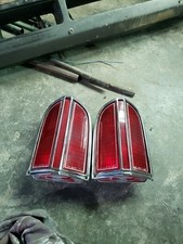 Lente de lanterna traseira Oldsmobile Custom Cruiser Station Wagon 98 LH RH fabricante de equipamento original 1974-1976  comprar usado Lente de lanterna traseira Oldsmobile Custom Cruiser Station Wagon 98 LH RH fabricante de equipamento original 1974-1976  comprar usado  Enviando para Brazil