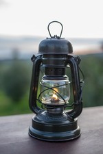 Ancienne lampe tempête d'occasion  Petreto-Bicchisano