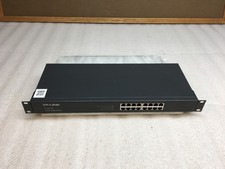 Switch Gigabit Montável em Rack TP-Link TL-SG1016 10/100/1000Mbps 16 Portas com Orelhas comprar usado  Enviando para Brazil