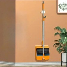 Balai pliable vertical d'occasion  Les Andelys