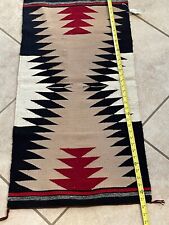 TAPETE DE LÃ INDÍGENA NAVAJO VINTAGE TECIDO À MÃO 38 X 20 POLEGADAS comprar usado  Enviando para Brazil